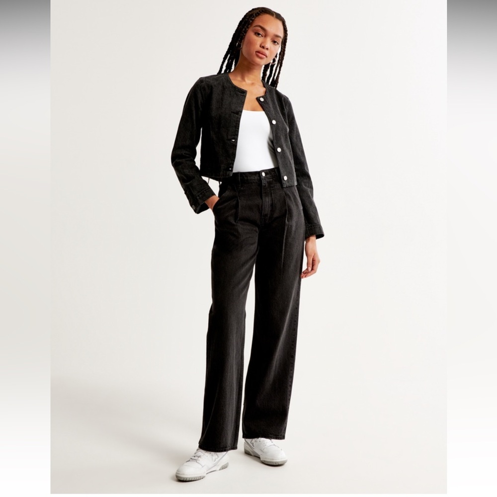 Abercrombie High Rise Loose Jeans